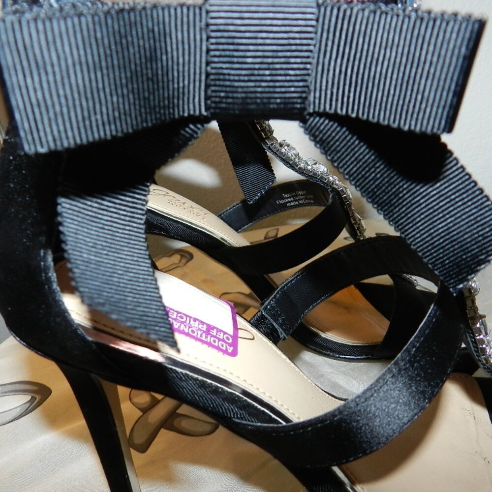 Jewel by Badgley Mischka Henderson Heels Black Satin Size 6 Crystal Rhinestone - Picture 13 of 16